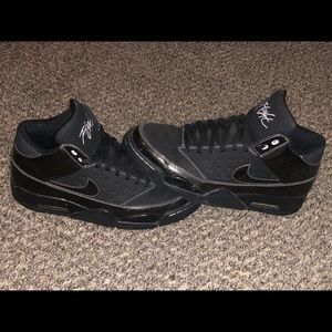 These are size 11 men’s Nike shoes